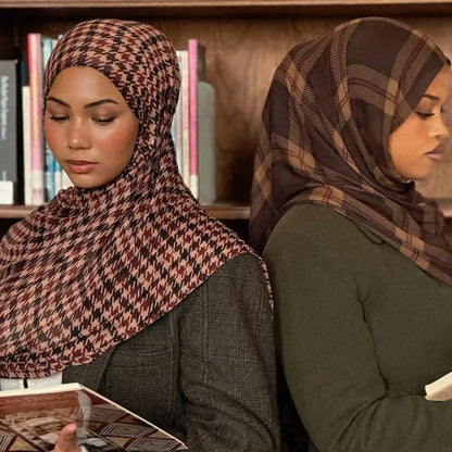 Best-selling Malaysian headscarf printed plaid soft breathable shawl popular European and American scarf in stock