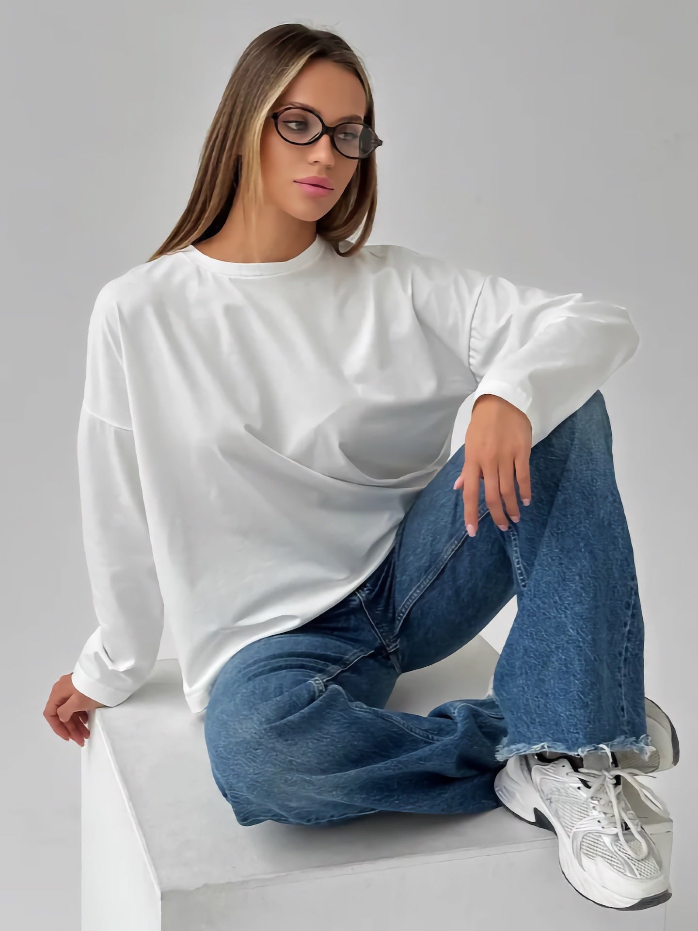 High-quality solid color simple long-sleeved T-shirt women's mid-length version European and American style cross-border loose casual new crew neck top