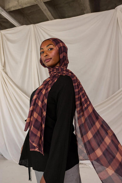 Best-selling Malaysian headscarf printed plaid soft breathable shawl popular European and American scarf in stock