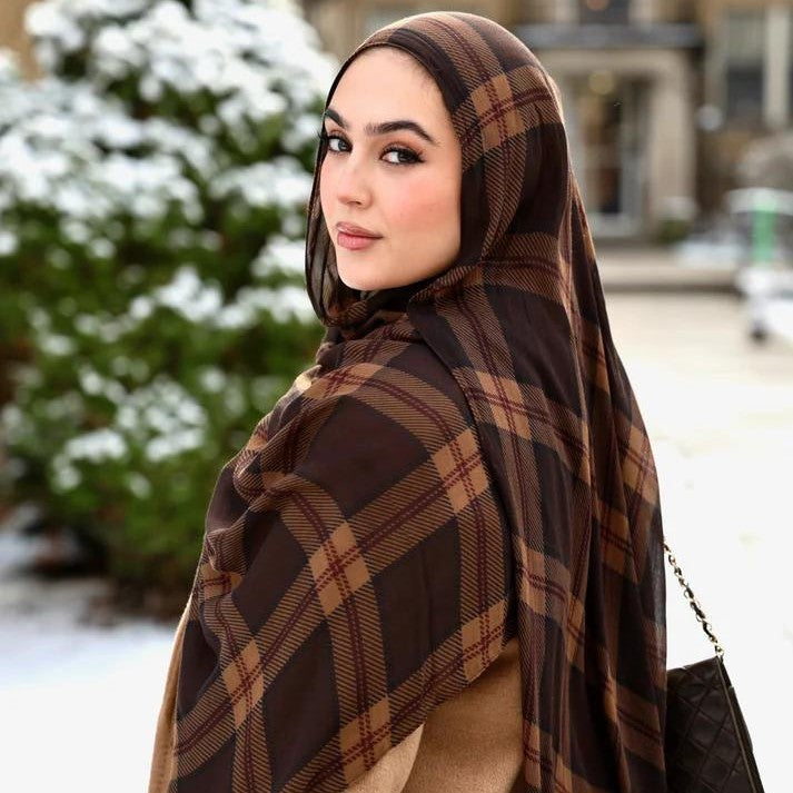 Best-selling Malaysian headscarf printed plaid soft breathable shawl popular European and American scarf in stock