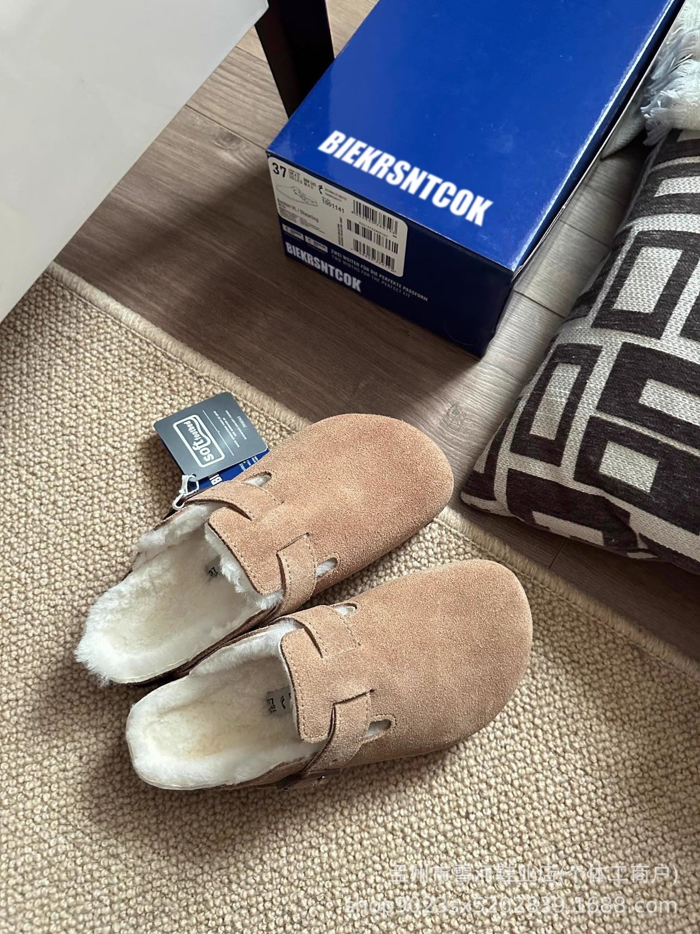 Sheepskin and wool integrated Birkenstock shoes women's half slippers winter 2025 new cork fleece cotton shoes Bokenstock slippers